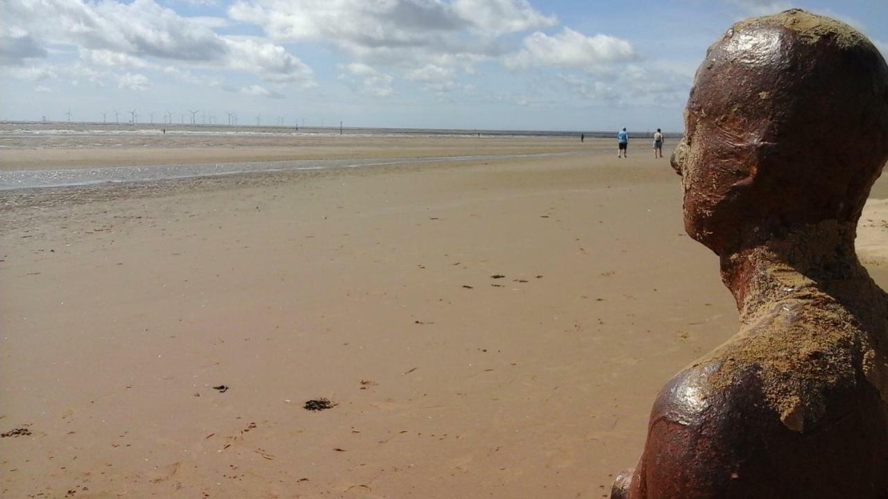 Tea In Liverpool - Private - Quiet - Ground Floor - En-Suite - Walk-In-Shower Exteriér fotografie