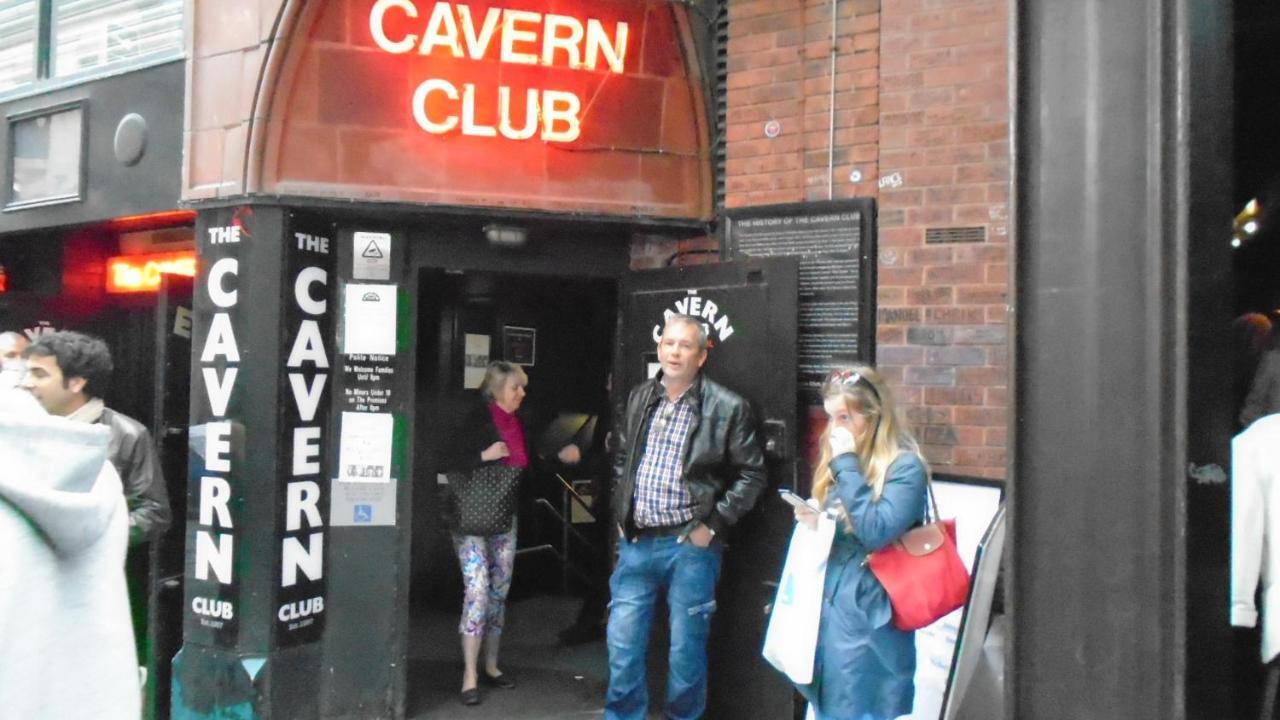 Tea In Liverpool - Private - Quiet - Ground Floor - En-Suite - Walk-In-Shower Exteriér fotografie